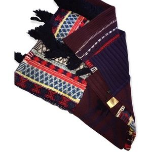 Burberry Cashmere & Wool Scarf 🧣